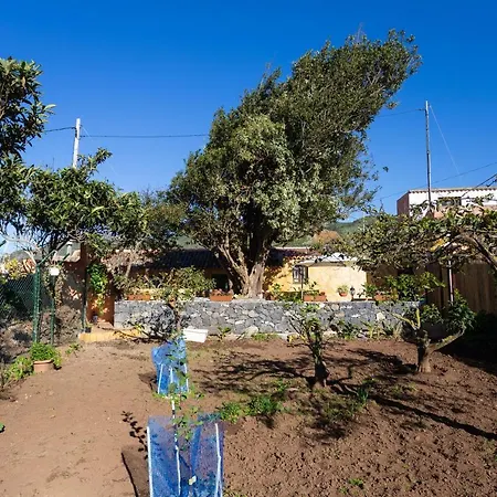 Home2book Rustic House El Palmar *